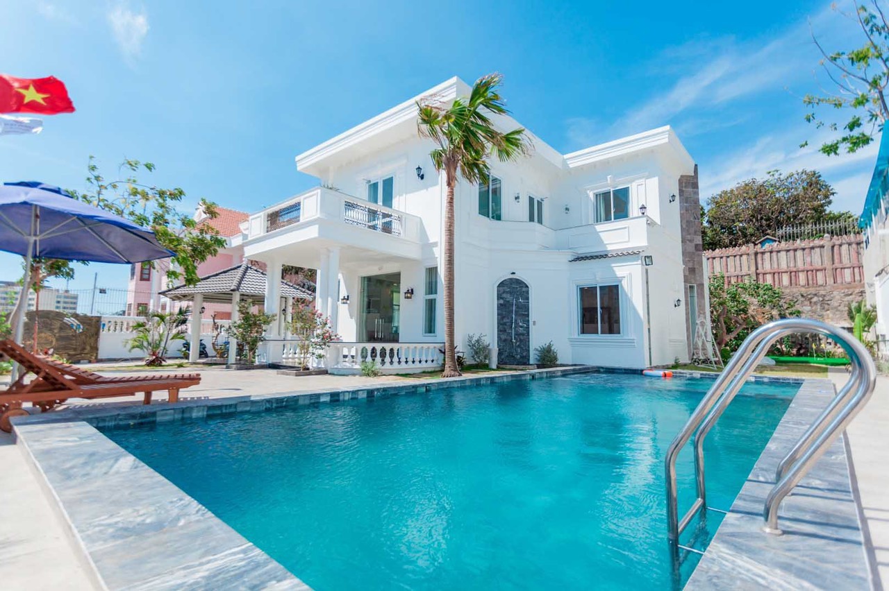 z5042621081878_062a307f21624871a7d8ec989b75346b The Palm Villas