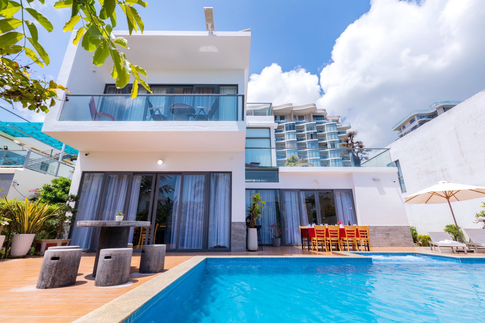 z4770851142799_8f84226c36d925b6105245f0df4c21e8 The Palm Villas