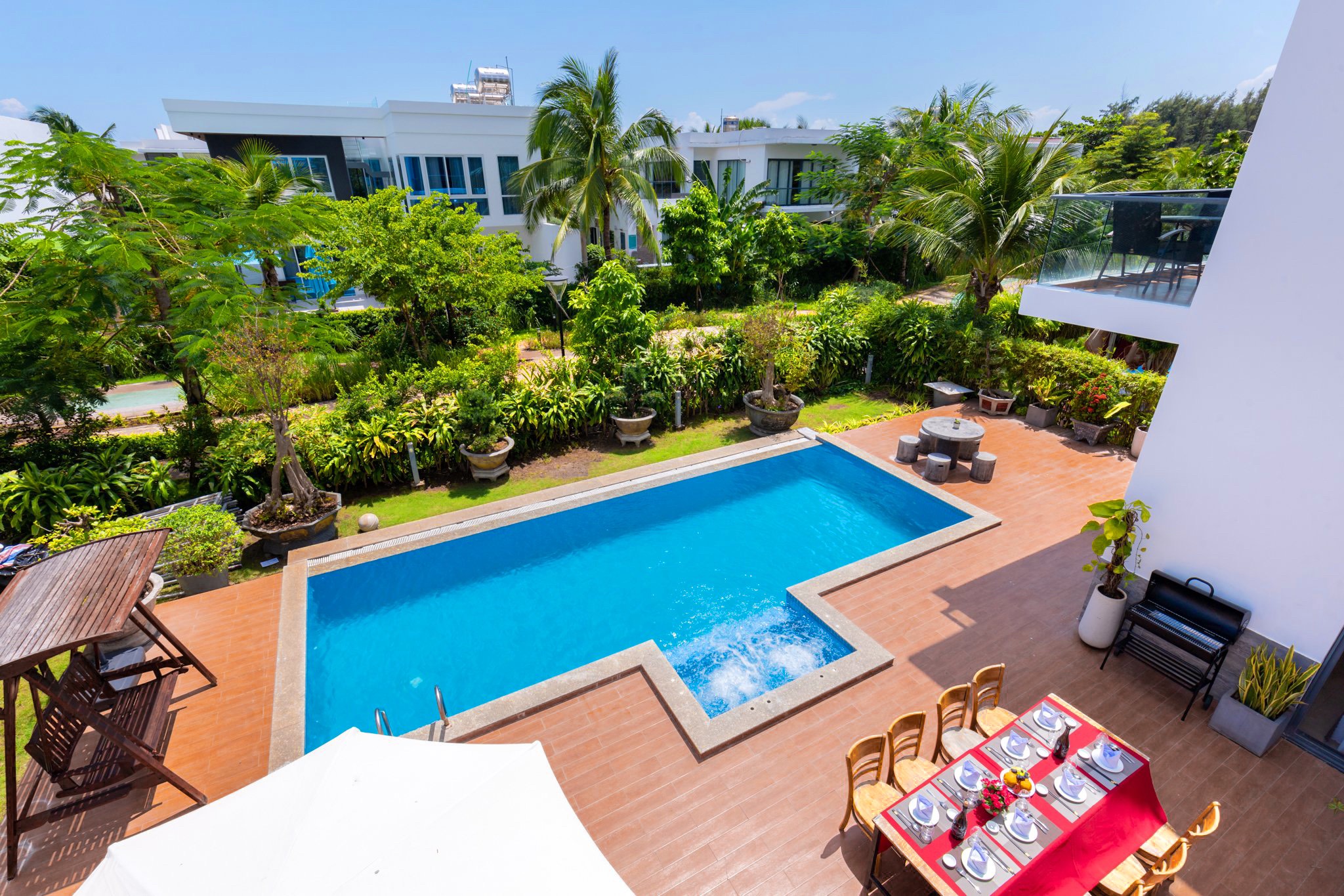 z4770851263000_f2c704c47d341e8bdcff50cb4db1f30a The Palm Villas