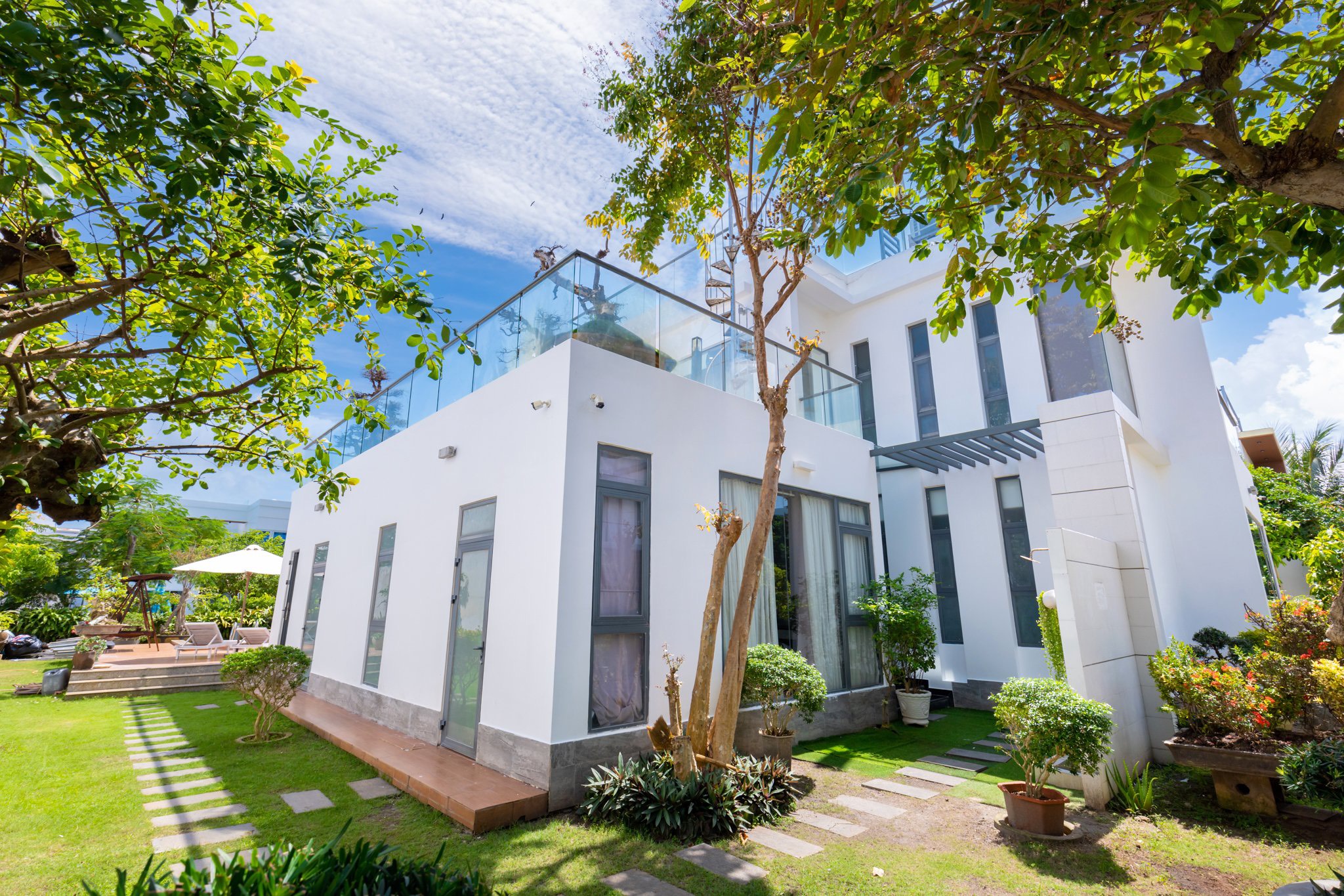 z4770851267374_9c43eb2c20d49bdafde10c340d5e59f8 The Palm Villas