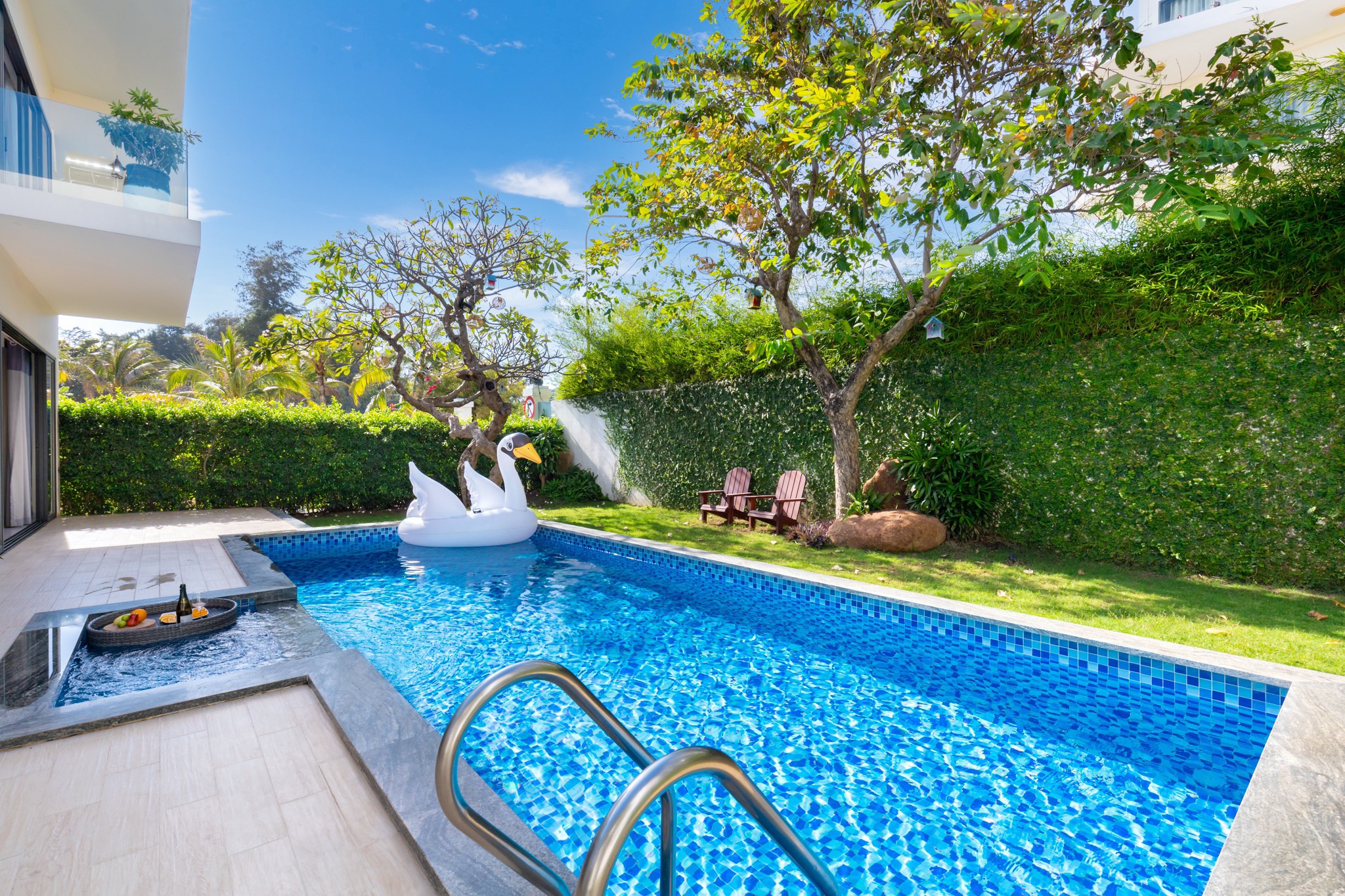 z4989358854863_65e395b8a961c61d54b13d5e3449ade8 The Palm Villas