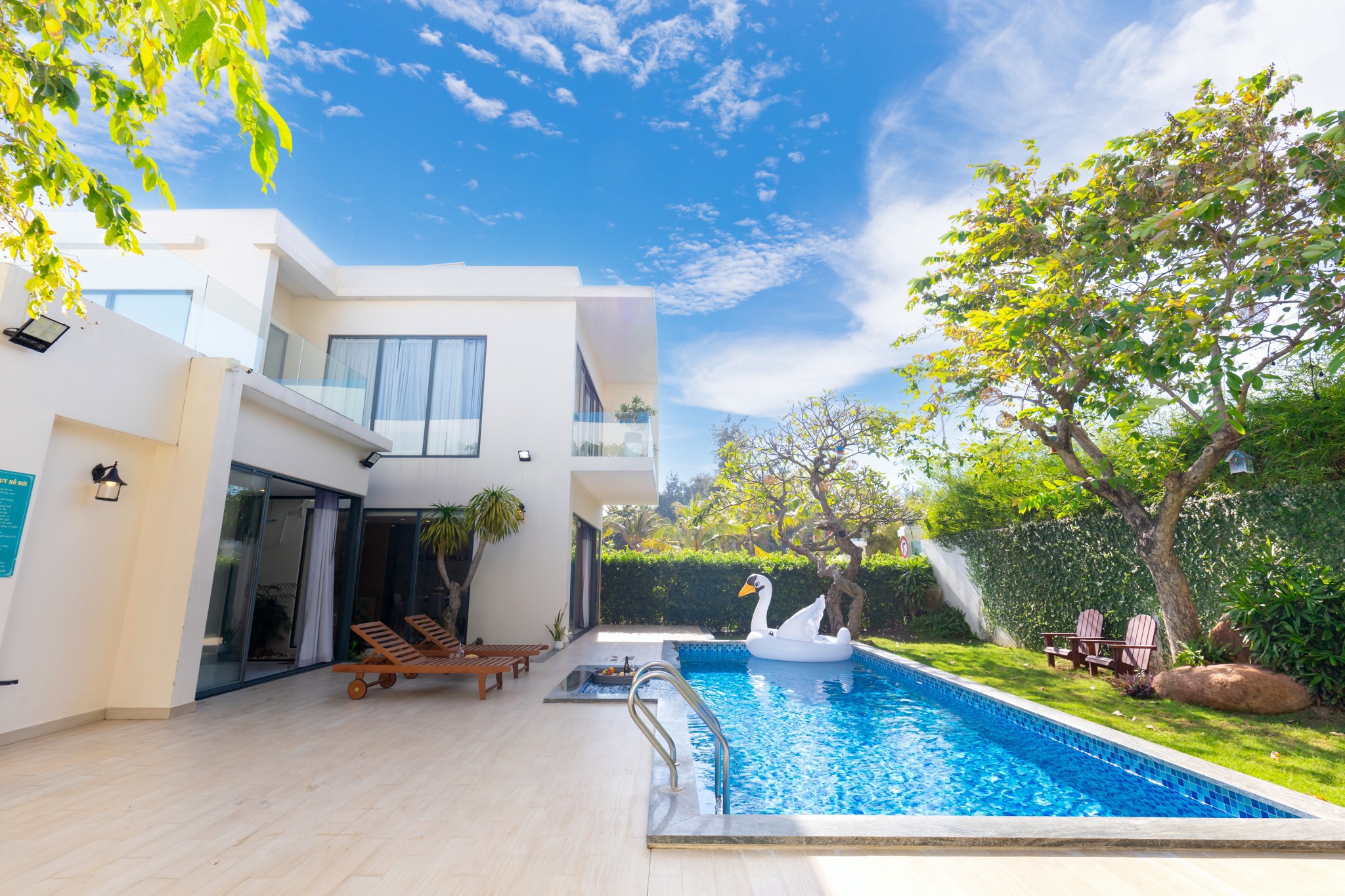 z4989358862317_18b49e2d00a506f738eb82c9e0fbba6a The Palm Villas