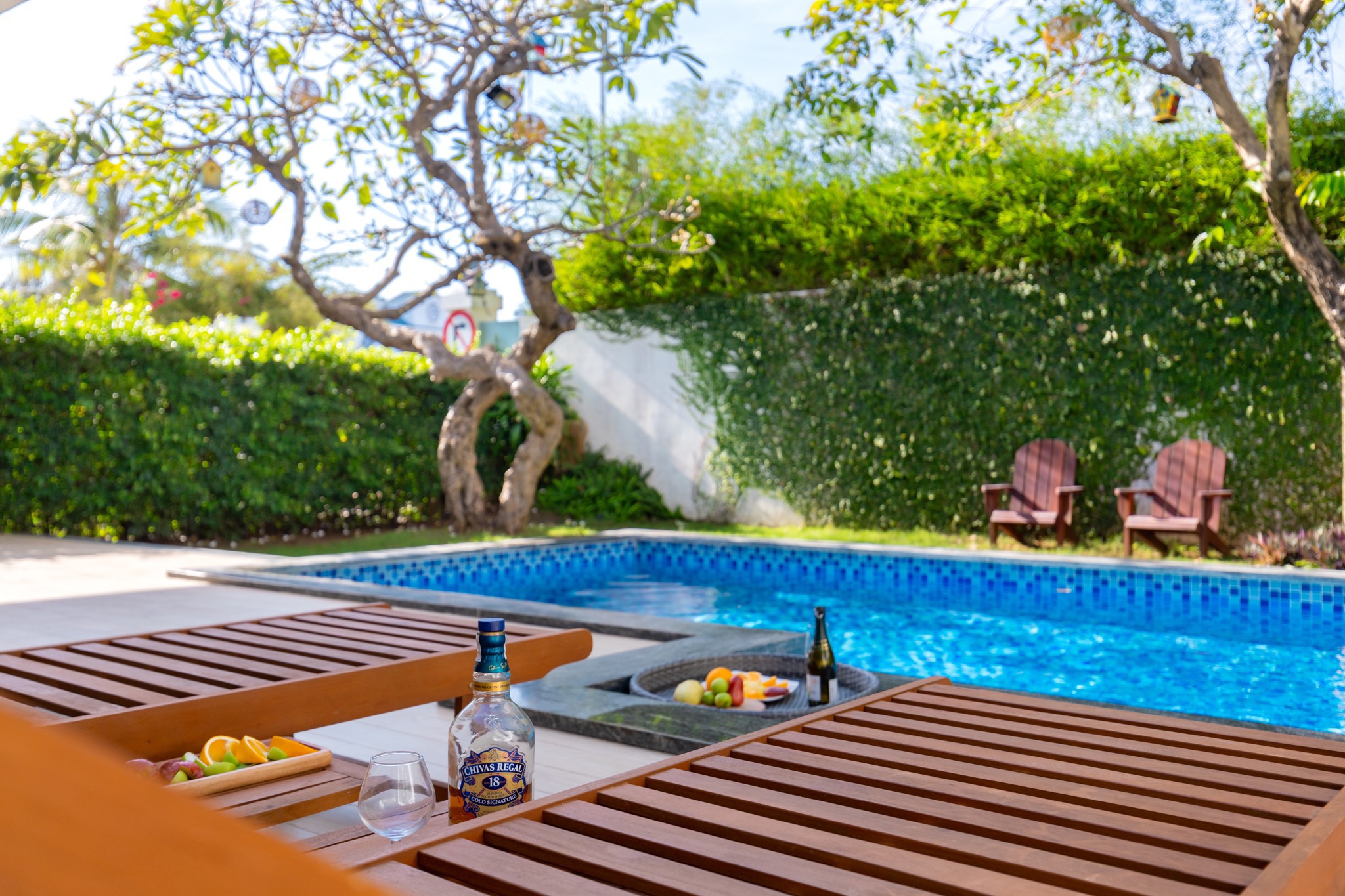 z4989358868360_cb5afdd663e70250e165671f4997b29b The Palm Villas