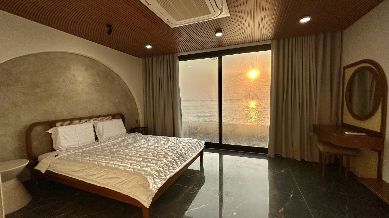 z5882637812079_2d3649faba5da1226e87542f638eaff2 The Palm Villas