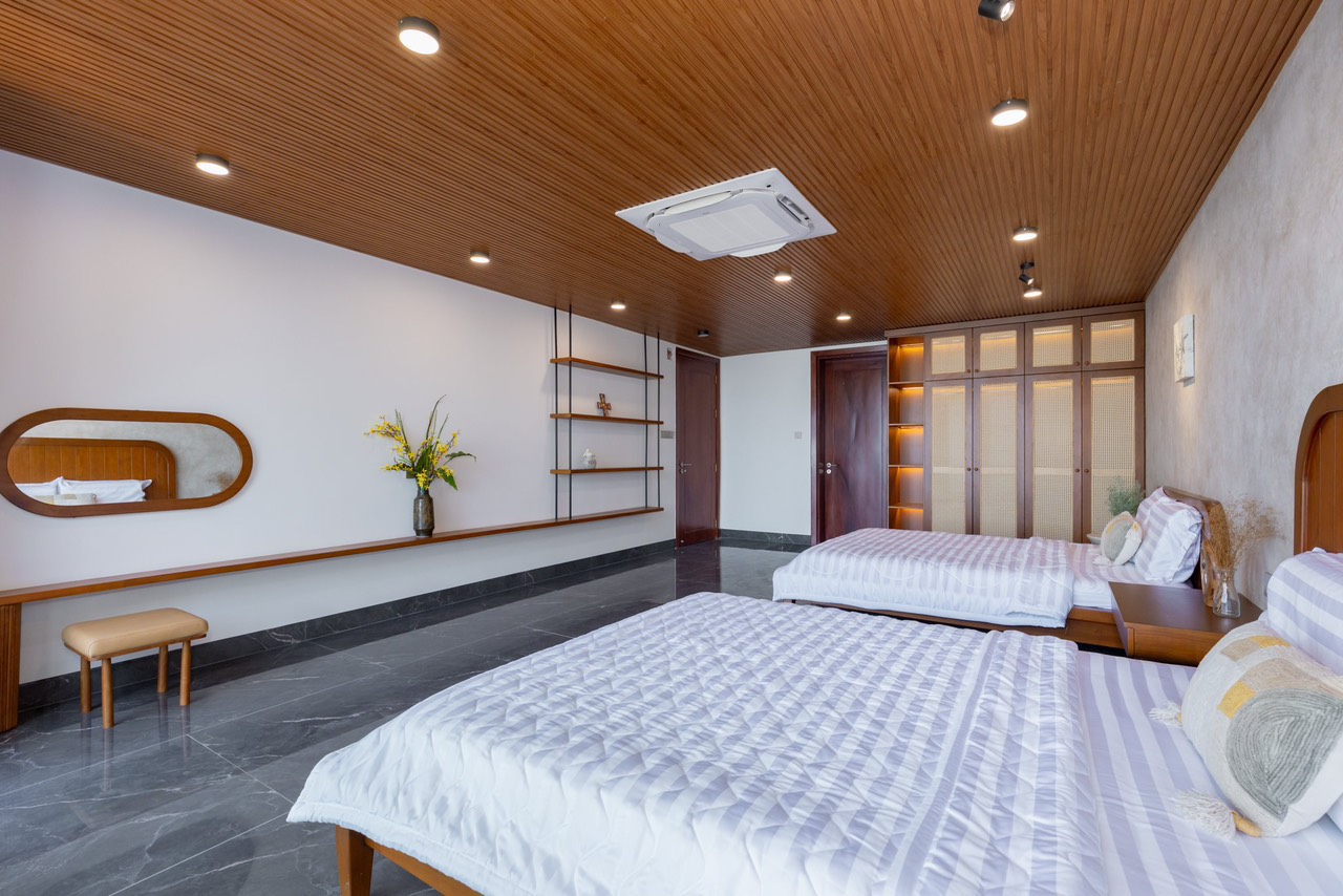 z5882637945052_de924714ca8f3b49459cec16bd55aef1 The Palm Villas