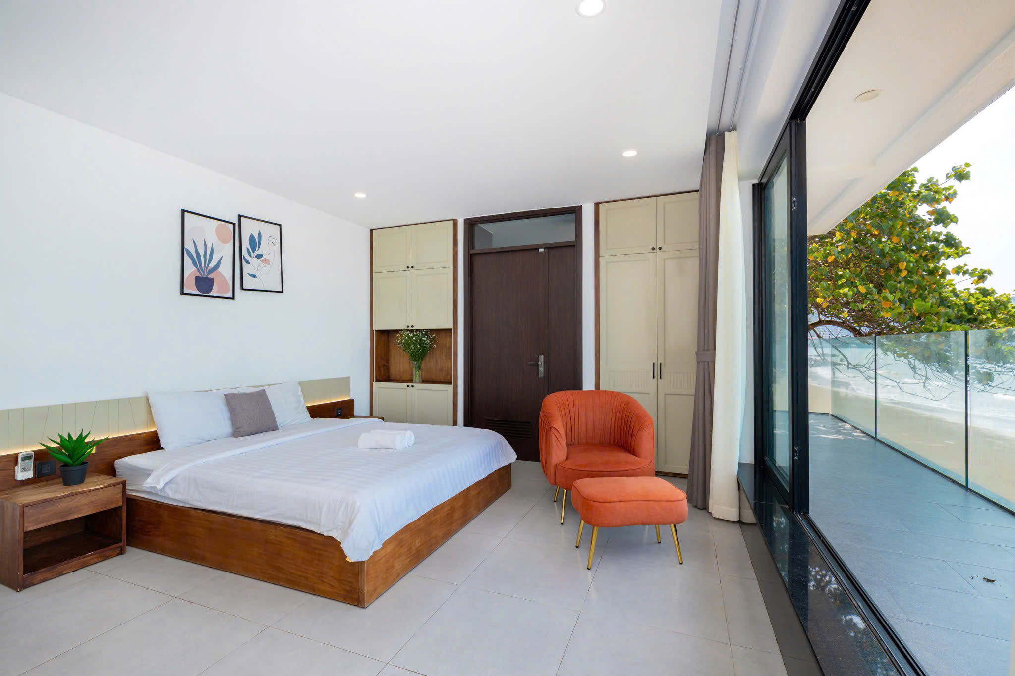 z6498189341585_b113c1448d3e390723a43406a121e2fa The Palm Villas
