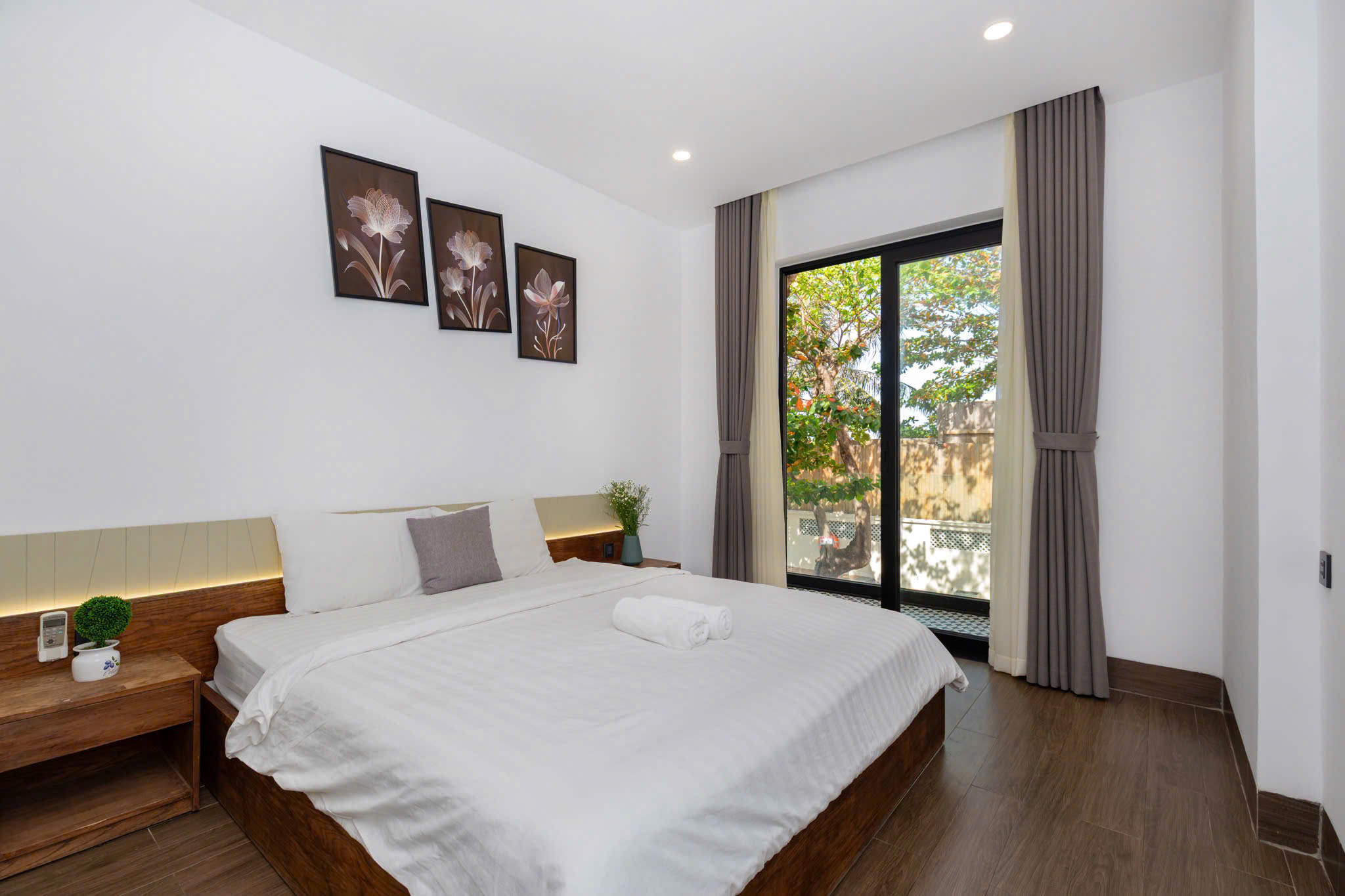 z6498191325030_466351ac3755f70b8ea784ed656fc18c The Palm Villas