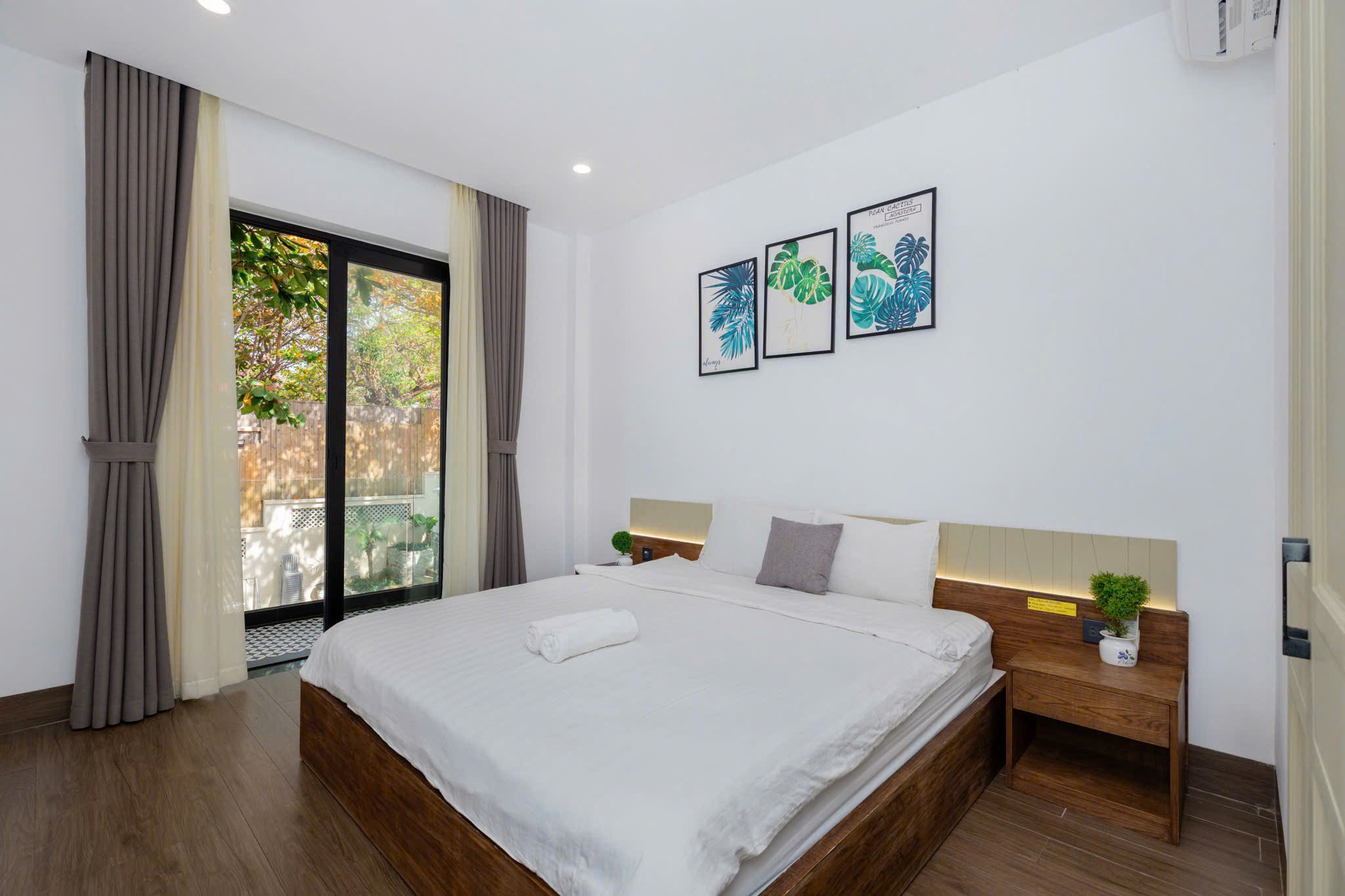 z6498191389921_93252ef9418d6d4c63667d424664efcb The Palm Villas